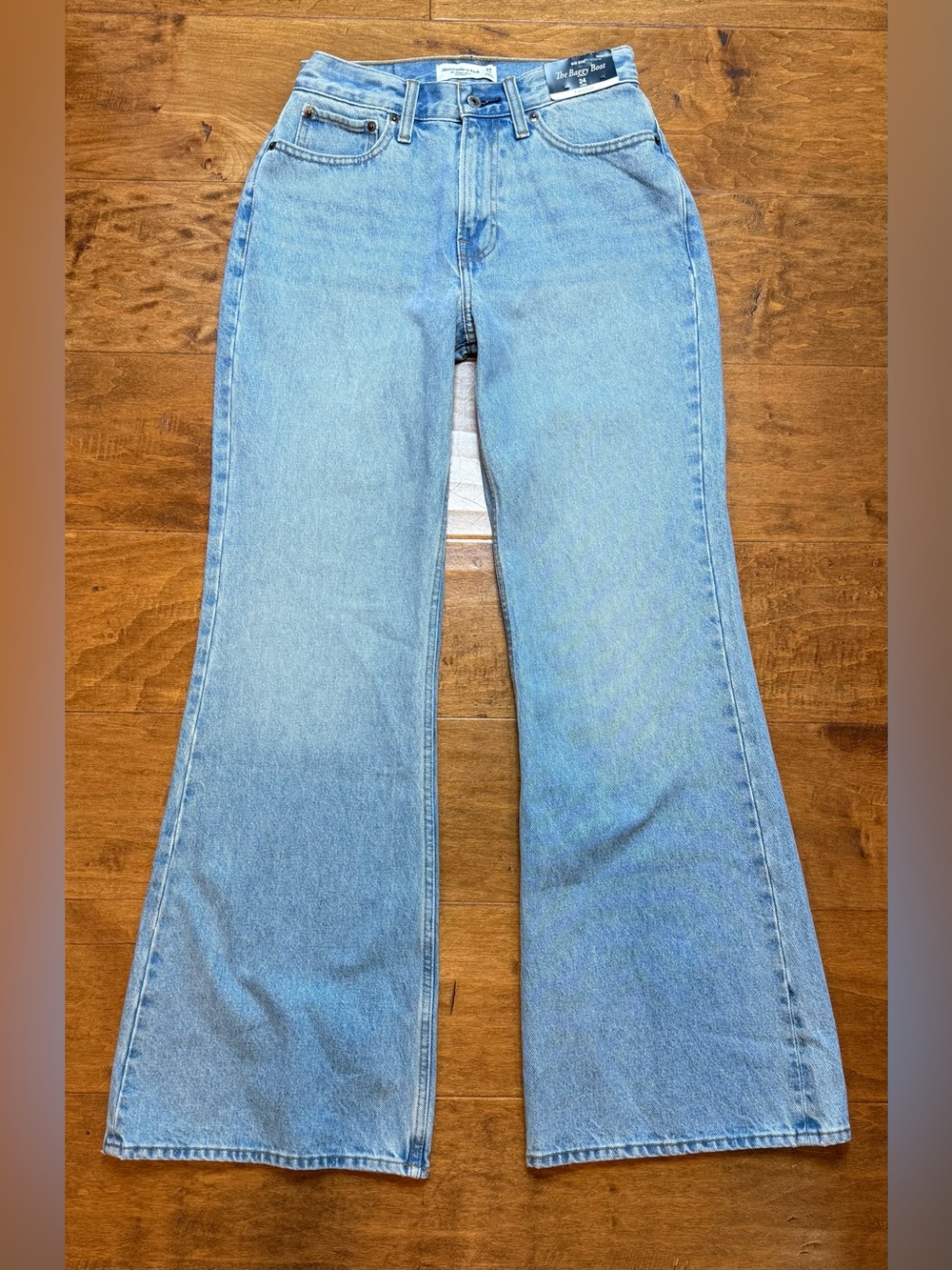 Abercrombie Curve Love Mid Rise Baggy Boot Jeans NWT 24L